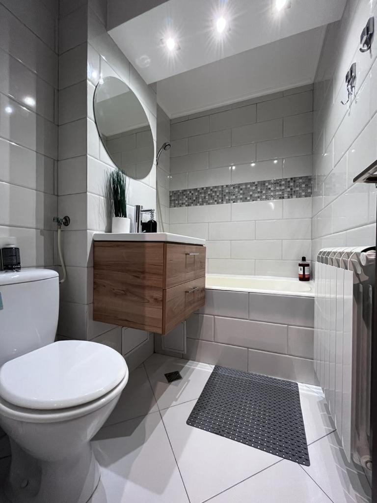 Elegant & Silver Luxury Apartament Craiova Exteriör bild